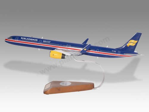 Boeing 757-300 Icelandair Wood Resin Replica Scale Custom Model