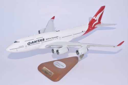 Boeing 747-400 Qantas Spirit of Australia Wood Replica Scale Custom Model Aircraft