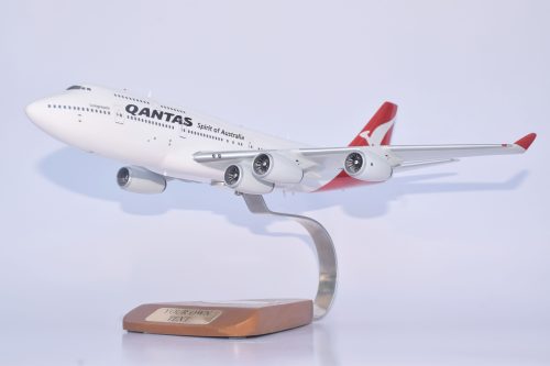 Boeing 747-400 Qantas Spirit of Australia Wood Replica Scale Custom Model Aircraft