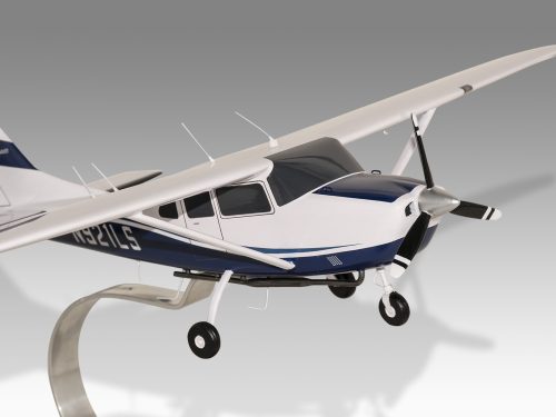 Cessna T206H Turbo Stationair Wood Handcrafted Replica Display Model